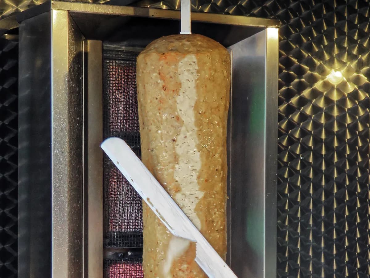 Industrial döner skewer with a smooth, regular and uniform surface